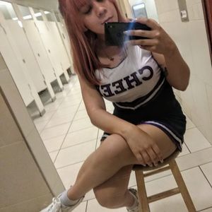 Meet your Posher, Valeria